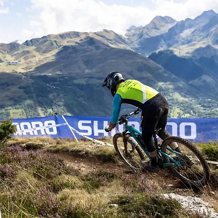 Дом отдыха Maison Moderne Pour 8 Pers A Armenteule, Loudenvielle, Avec Wifi Et Garage - Fr-1-695-47 Луданвьель